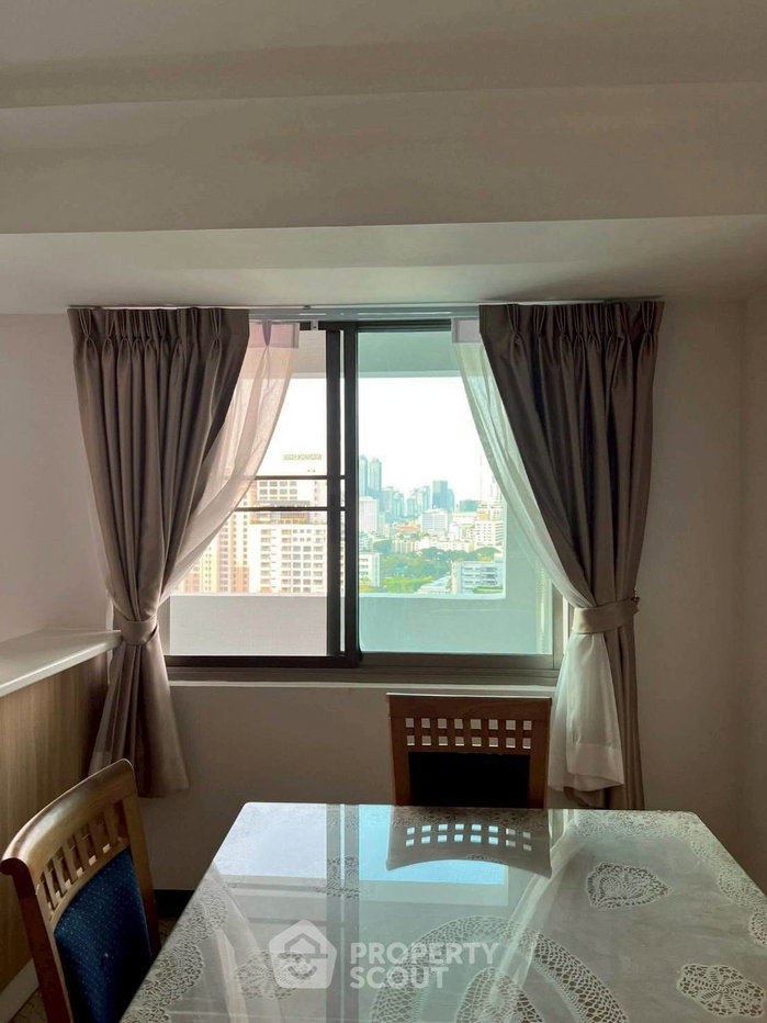 รูป คอนโด 3 ห้องนอน ชั้นสูง 21 Royal Castle Sukhumvit 165 ตร.ม. ใกล้ BTS พร้อมพงษ์ 400 ม. (ID 3061674) - รูปที่ 8/11