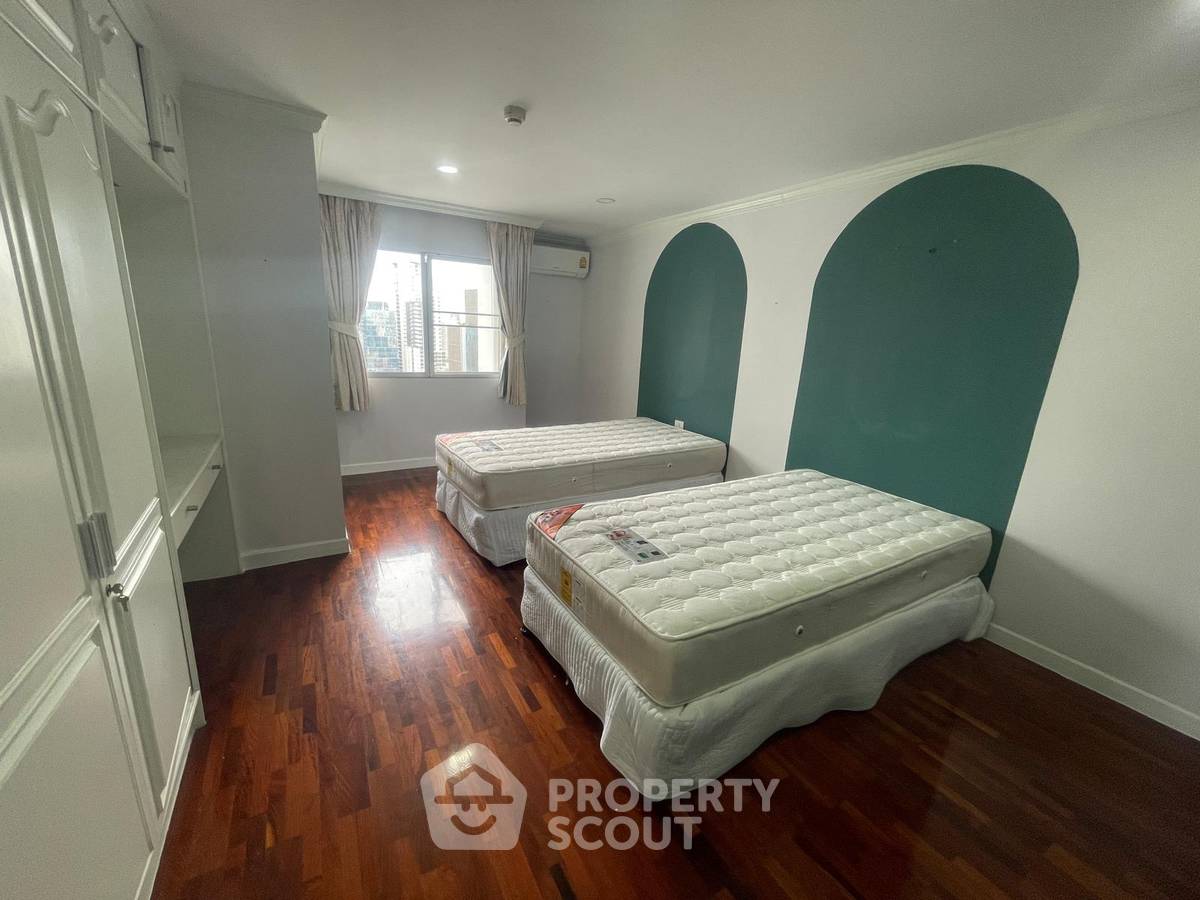 รูป คอนโด 3 ห้องนอน 250 ตร.ม. ชั้น 31 โครงการ Regent On The Park 1 (สุขุมวิท 26) ใกล้ BTS พร้อมพงษ์ 400 ม. (ID 3060468) - รูปที่ 3/16