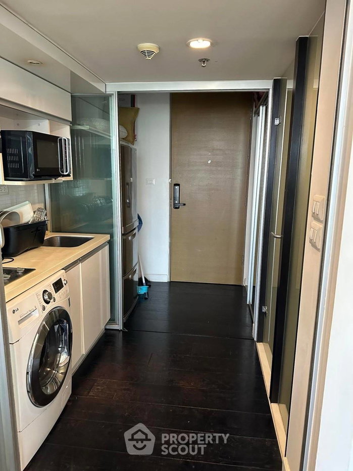 picture Pet-Friendly 1-BR 38 Sqm Ideo Morph 38 near BTS Thong Lor (300m) (ID 2078102) - 2/8