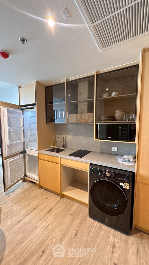 รูป คอนโด 1 ห้องนอน ชั้น 19 ที่ AROM Wongamat ใกล้ซานกฏุสออฟทรูธ นาจื๊ว (ID 3061916) - รูปที่ 3/18
