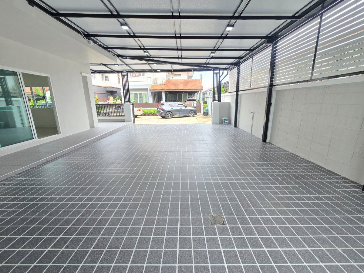 รูป บ้านเดี่ยวหลังใหญ่ ทำเลดีมาก หลังมุมใน เนื้อที่กว้างขวาง ตกแต่งใหม่ทั้งหลัง พร้อมอยู่ หมู่บ้านพนาสนธิ์การ์เด้นโฮม6 หทัยราษฎร์39 ใกล้ทางด่วน - รูปที่ 6/44