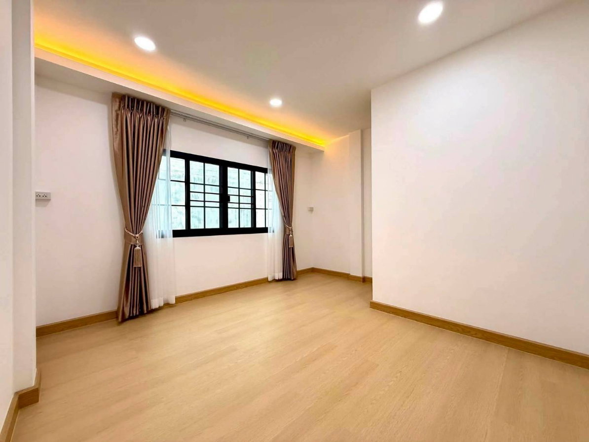 picture ⭐✨RH-066 Townhouse for Sale – Suan Phak Soi 19, Taling Chan✨⭐ - 11/16