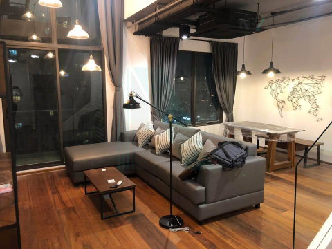 📌 ให้เช่าคอนโด วิลล่า อโศก อาคาร 1 ชั้น 35 Duplex ขนาด 80 ตรม ใกล้ MRT เพชรบุรี