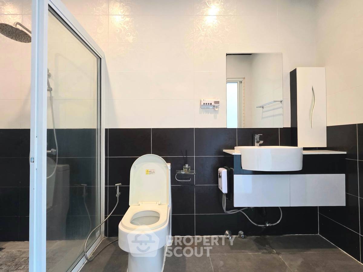 รูป บ้านเช่า 3 ห้องนอน ใน ห้วยใหญ่ บางละมุง ชลบุรี (ID 3062025) - รูปที่ 13/24