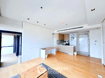 Condos for sale : 2-BR Condo For Sale At Circle Living Prototype New Petchburi, MRT Phetchaburi (ID 3061747)