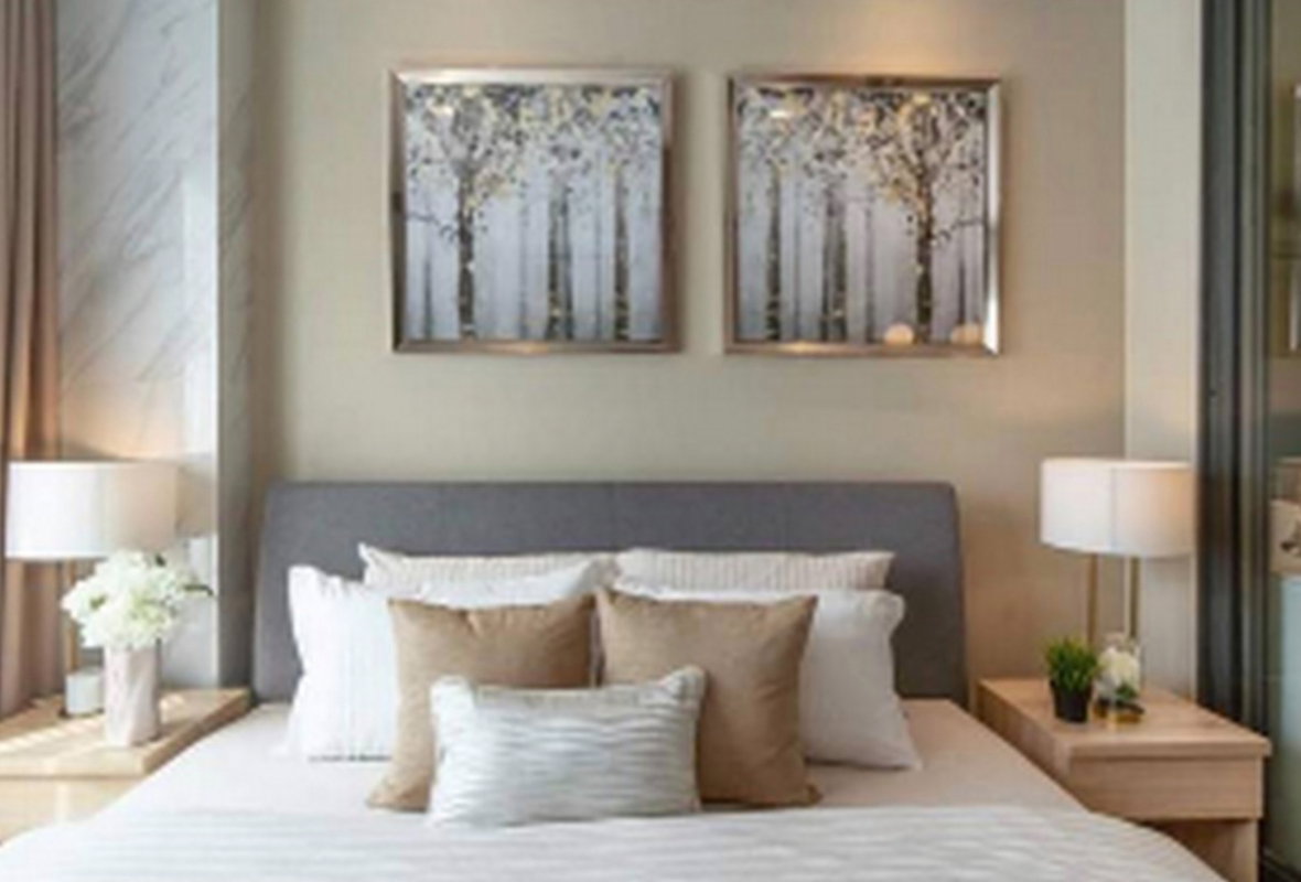 picture Luxury condo in a prime location on Wireless Road, near Central Embassy and BTS Phloen Chit. - 7/9
