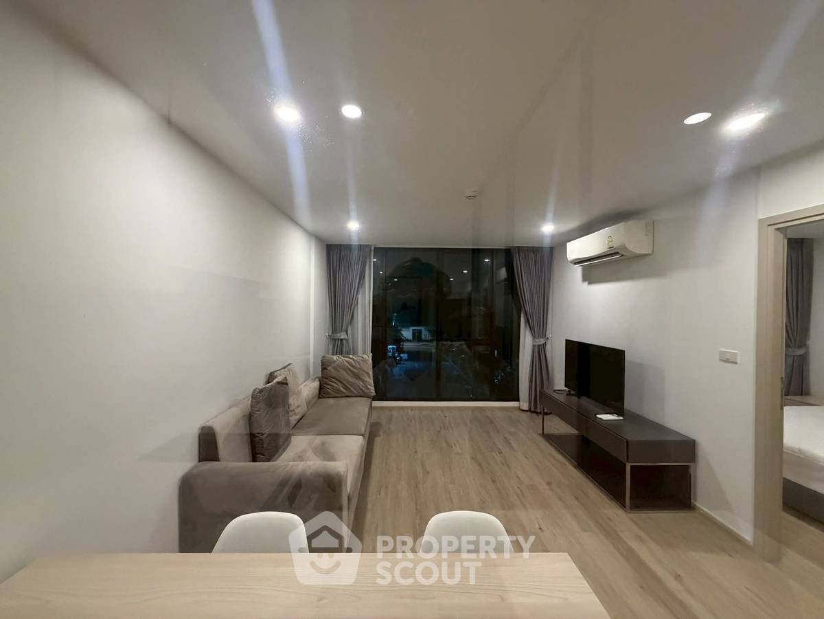รูป คอนโด 1 ห้องนอน 41 ตร.ม. ให้เช่า เซริโอ สุขุมวิท 50 ใกล้ BTS อ่อนนุท 300 ม. (ID 3061822) - รูปที่ 6/7