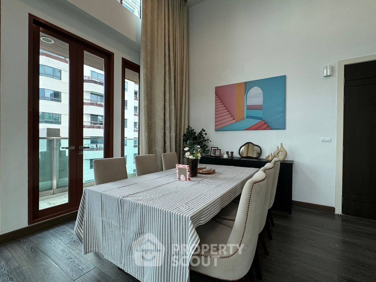 picture 3-BR 192 Sqm Condo At The Crest Ruamrudee, 90m To BTS Phloen Chit (ID 3061900) - 3/10