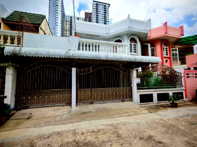 บ้านแฝด ถนนนราธิวาสราชนครินทร์ : 🏡 #บ้านแฝดใจกลางเมือง นนทรี 8 | ใกล้พระราม 3 ✨ รีโนเวทได้ เพิ่มมูลค่าอีกหลักล้าน! ราคาดีในย่านนี้
