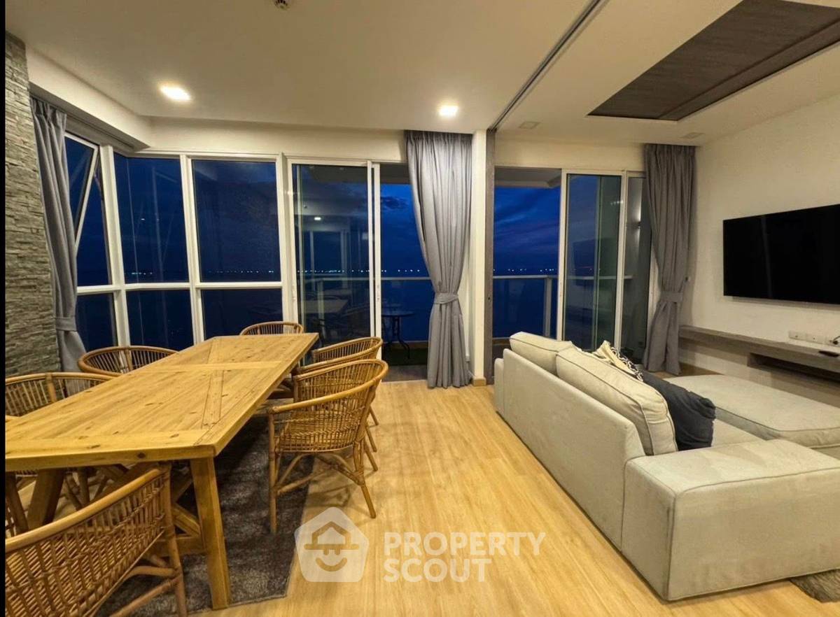 รูป คอนโด 2 ห้องนอน ชั้น 20 ที่ Cetus Beachfront ใกล้ชายหาดจอมเทียน (ID 3060709) - รูปที่ 2/18