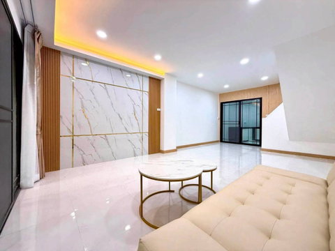 ⭐✨RH-066 Townhouse for Sale – Suan Phak Soi 19, Taling Chan✨⭐