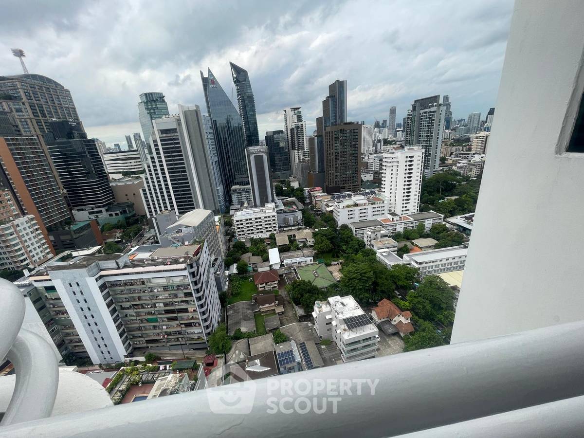 รูป คอนโด 3 ห้องนอน 250 ตร.ม. ชั้น 31 โครงการ Regent On The Park 1 (สุขุมวิท 26) ใกล้ BTS พร้อมพงษ์ 400 ม. (ID 3060468) - รูปที่ 15/16