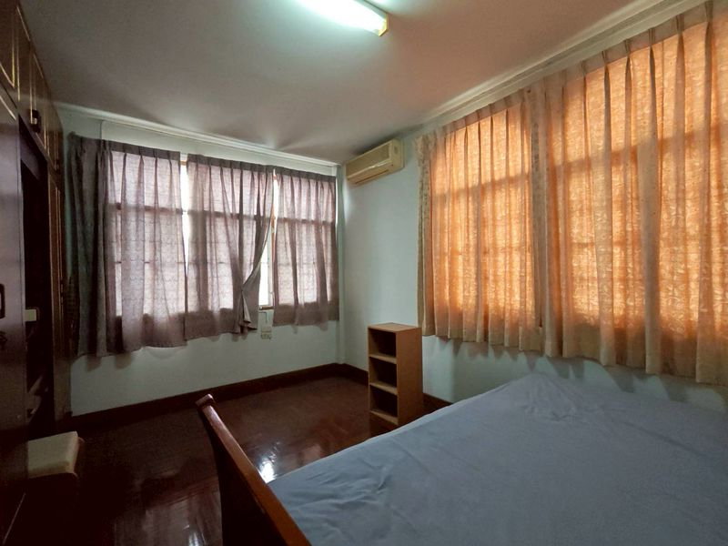 รูป 🏡 #บ้านแฝดใจกลางเมือง นนทรี 8 | ใกล้พระราม 3 ✨ รีโนเวทได้ เพิ่มมูลค่าอีกหลักล้าน! ราคาดีในย่านนี้ - รูปที่ 6/11