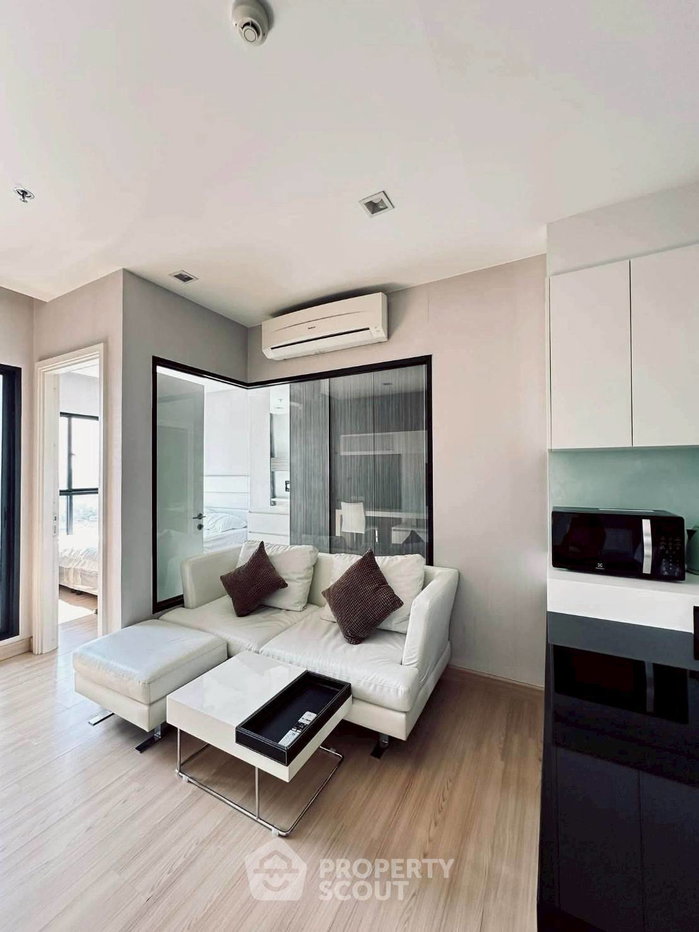 picture High-Floor 1-BR 38 Sqm Urbano Absolute Near BTS Krung Thon Buri (ID 3061680) - 4/13