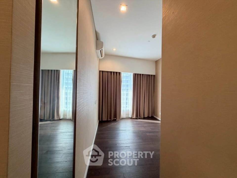 รูป คอนโด 2 ห้องนอน 64 ตร.ม. ชั้น 36 The Saint Residences ใกล้ MRT พหลโยธิน 100 ม. (ID 3061264) - รูปที่ 5/10