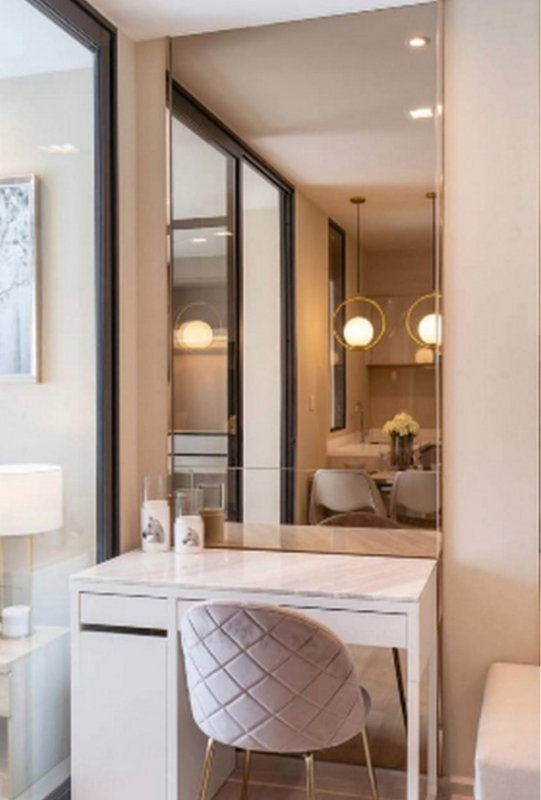 picture Luxury condo in a prime location on Wireless Road, near Central Embassy and BTS Phloen Chit. - 6/9