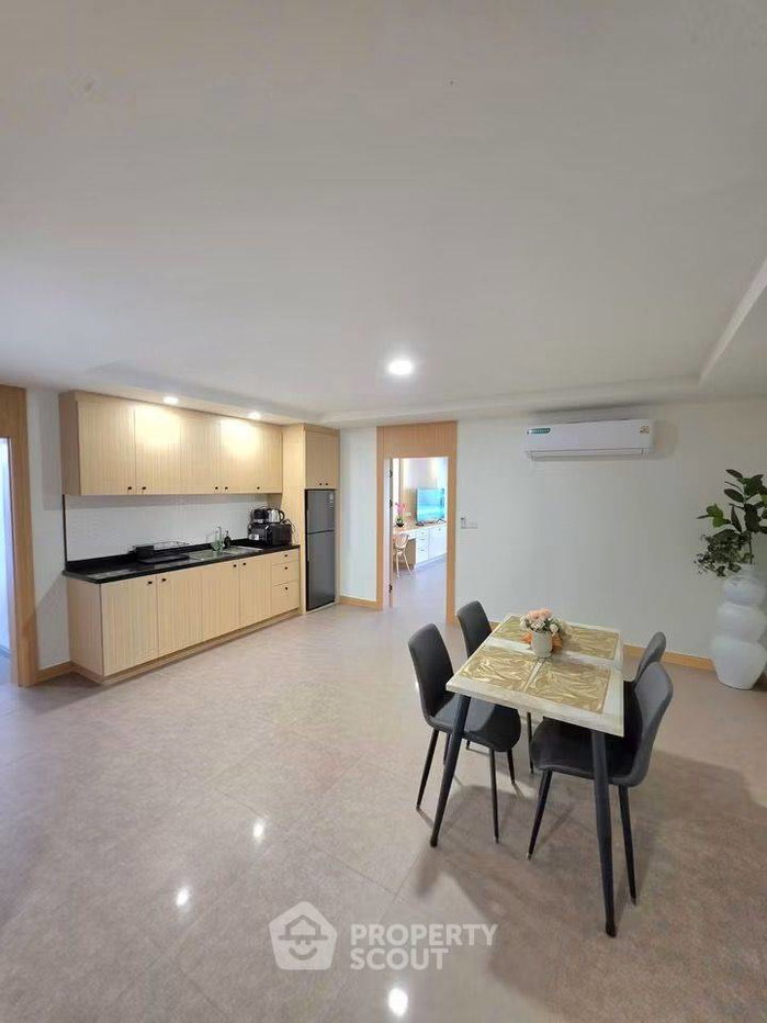 รูป คอนโดให้เช่า 1 ห้องนอน 80 ตร.ม. ที่ Executive Residence II & IV พัทยา (ID 3061603) - รูปที่ 3/7