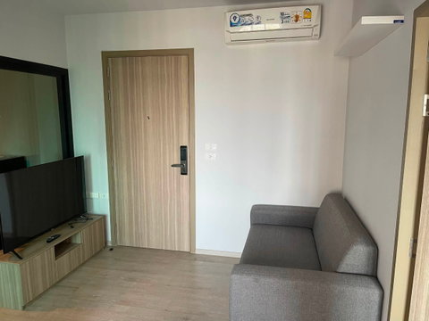 BTS Talat Phlu 160 m. Condo Altitude Unicorn Sathorn - Tha Phra ( Rental ) Price  25,000 Baht