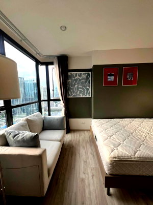 คอนโดให้เช่า : XT HUAIKHWANG ห้องสวย ราคาดี สอบถามเพิ่มเติมได้ที่ Line @condorental