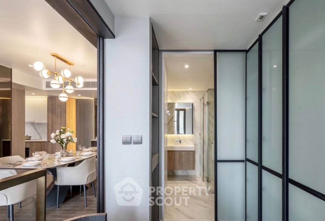 picture 2-BR Condo 86 Sqm At Muniq Sukhumvit 23 Near MRT Sukhumvit (100m) (ID 3061702) - 4/10