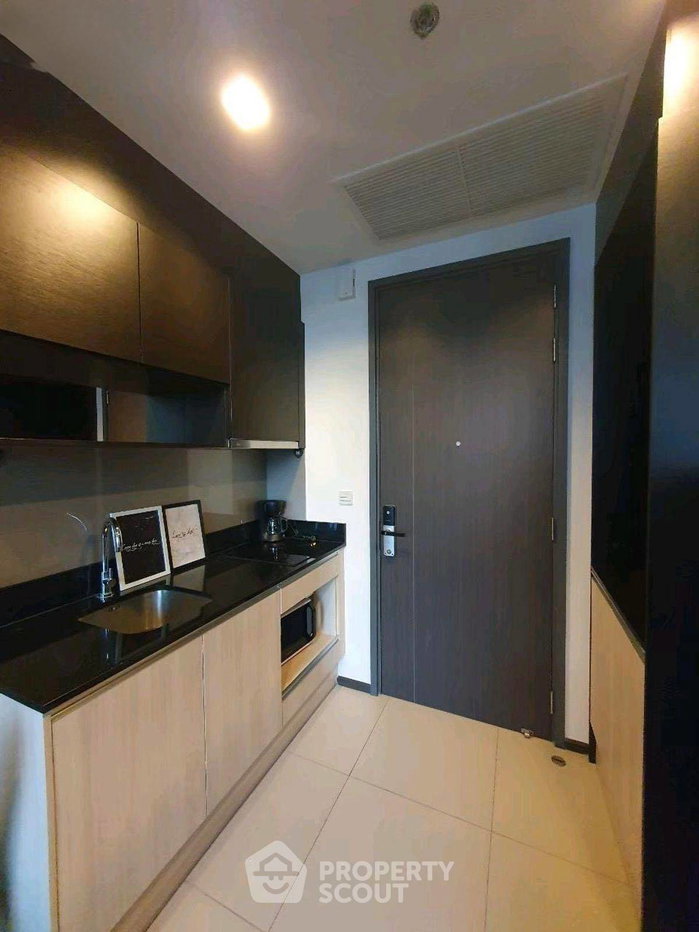 รูป ใกล้ MRT สุขุมวิท เพียง 200 ม. | 1 ห้องนอน The Edge Sukhumvit 23 (ID 2110327) - รูปที่ 4/7