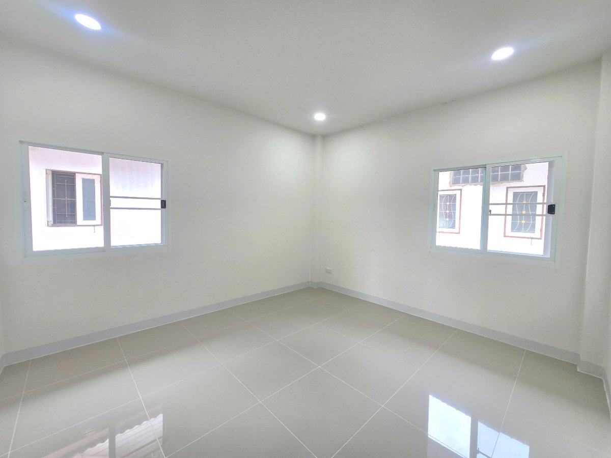 รูป บ้านเดี่ยวหลังใหญ่ ทำเลดีมาก หลังมุมใน เนื้อที่กว้างขวาง ตกแต่งใหม่ทั้งหลัง พร้อมอยู่ หมู่บ้านพนาสนธิ์การ์เด้นโฮม6 หทัยราษฎร์39 ใกล้ทางด่วน - รูปที่ 34/44