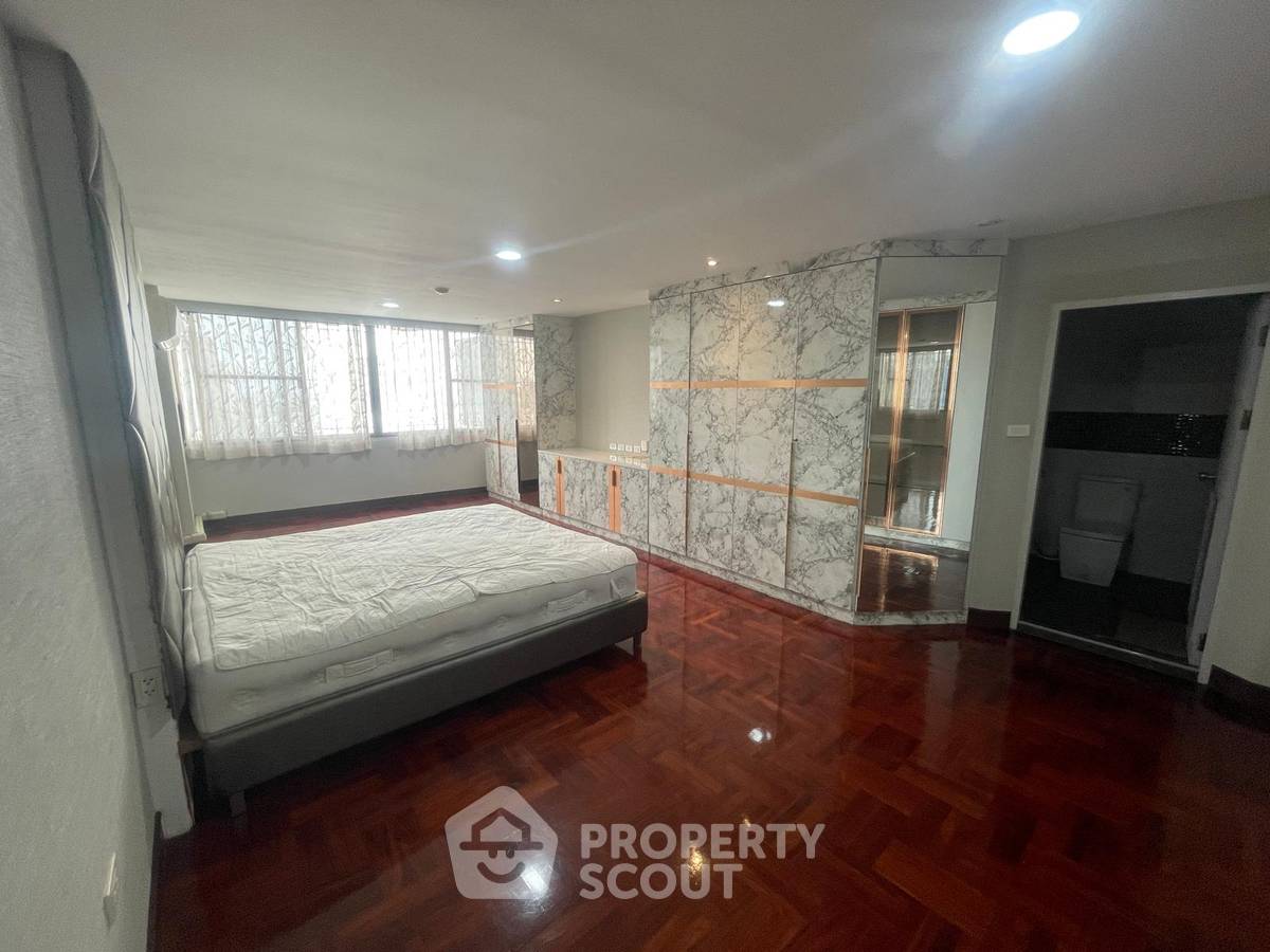 รูป คอนโด 3 ห้องนอน 315 ตร.ม. ชั้น 22 Oriental Towers ใกล้ BTS เอกมัย (ID 3060469) - รูปที่ 7/13