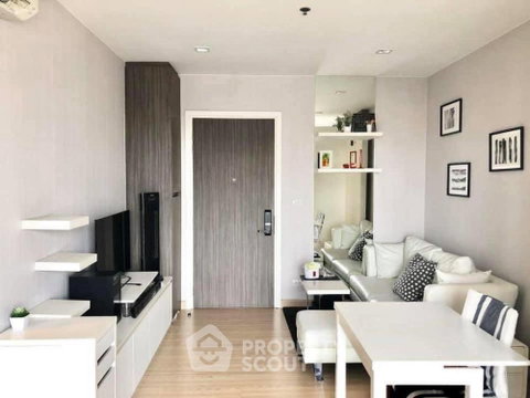 20th-Floor 1-BR 30 Sqm Condo at Urbano Absolute, 400m to BTS Krung Thon Buri (ID 879694)
