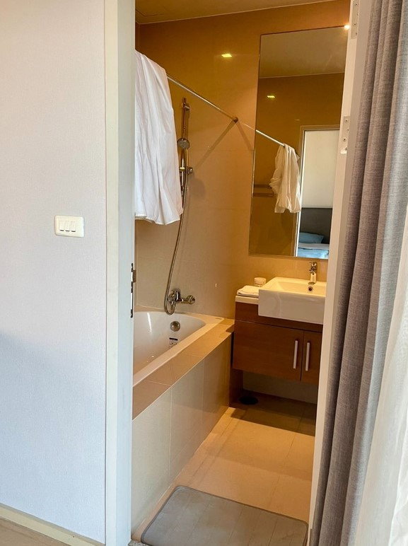 รูป ปล่อยเช่า Noble Refine สุขุมวิท 26 (2 นอน 2 น้ำ)ห้องหัวมุม 68sqm floor 18 - รูปที่ 9/10