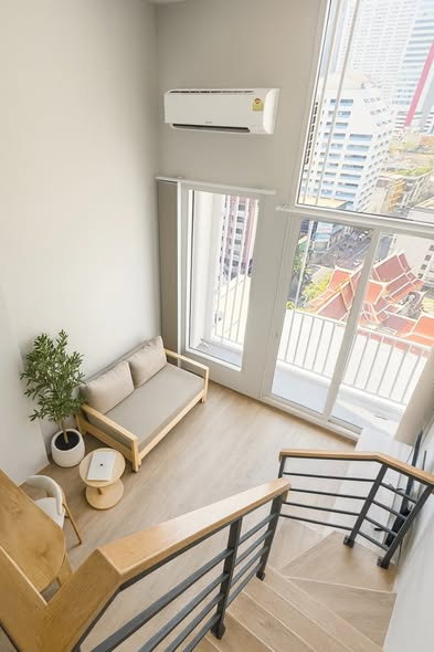 picture Culture Chula【𝐑𝐄𝐍𝐓】🔥Vertical space with high ceilings, a light wood-toned Japanese style mood🔥 Contact Line ID: @hacondo - 2/4