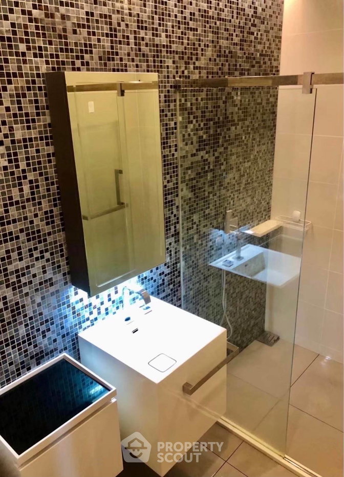 picture Well-Priced 1-BR Condo At 333 Riverside, 36th Floor • 100m to MRT Bang Pho (ID 3061697) - 6/18