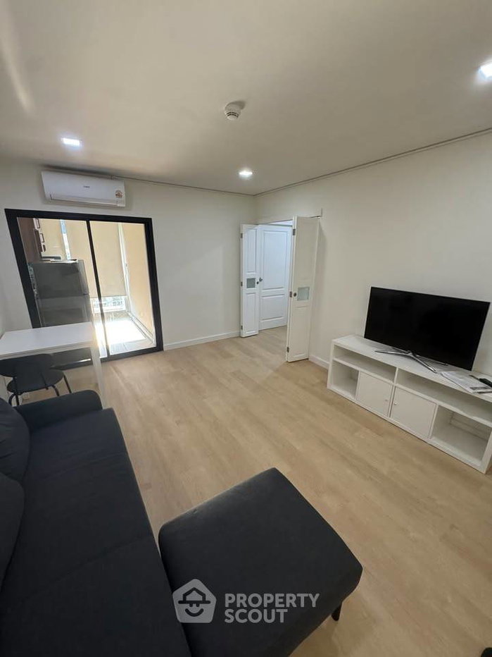 picture 1-BR Condo At The Niche Sukhumvit 49 Near MRT Phetchaburi (ID 3050806) - 1/14