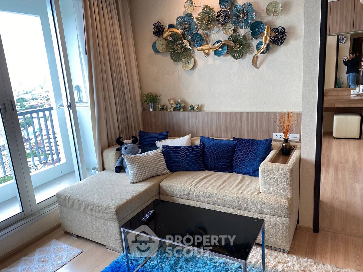 picture 2-BR 67 Sqm, 19th-Floor At Rhythm Sathorn, 300m to BTS Saphan Taksin (ID 1695912) - 4/9