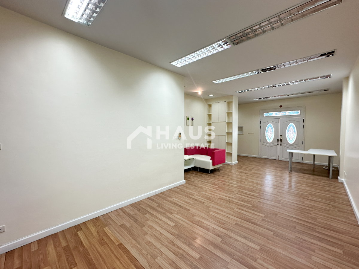 picture Baan Klang Mueang The Paris Ratchavipha / 4 Bedrooms #TPCC070 - 22/32