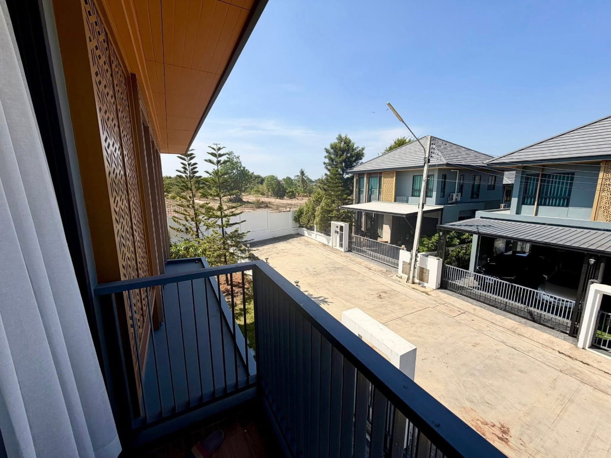 รูป 🏡 ให้เช่าบ้านเดี่ยวหรู บ่อวินพร้อมอยู่ 💰 ค่าเช่า 60,000 บาท/เดือน 💰 ราคาขาย 8,500,000 บาท - รูปที่ 4/15
