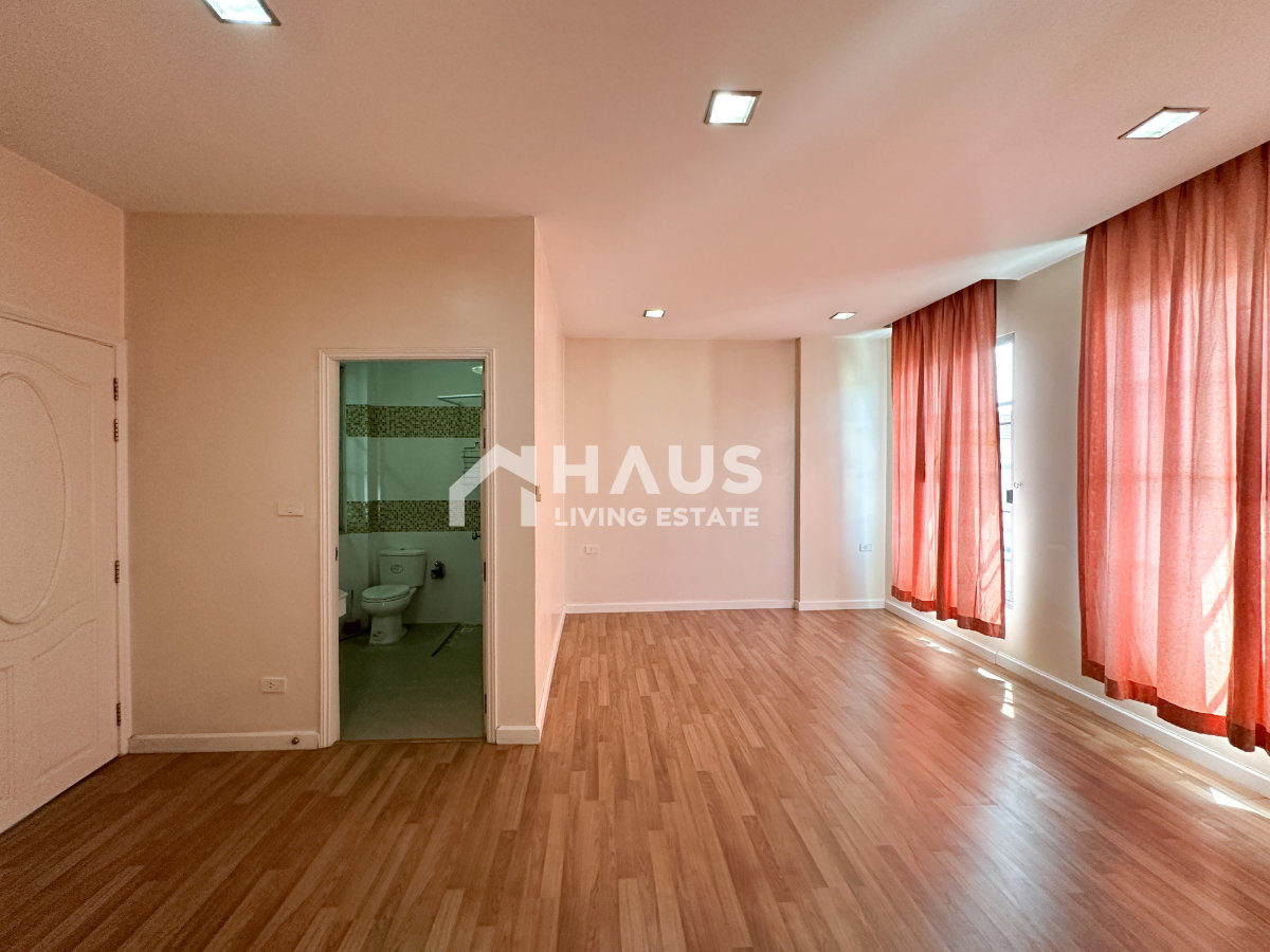 picture Baan Klang Mueang The Paris Ratchavipha / 4 Bedrooms #TPCC070 - 32/32