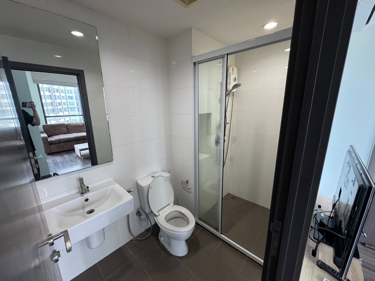 รูป คอนโด ให้เช่า :The Base Park East Sukhumvit 77 (( BTS Onnut Udomsuk )) MK-02 line @livingbkk - รูปที่ 12/13