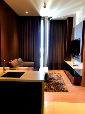 คอนโดให้เช่า : 🏙️✨ FOR RENT: The ESSE Asoke — HIGH-FLOOR LUXURY LIVING IN THE HEART OF ASOKE!  💰 Rental Price: 35,000 THB/month | 📲 Line ID: @condobkk (with @)  