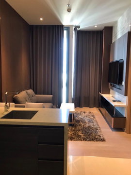 🏙️✨ FOR RENT: The ESSE Asoke — HIGH-FLOOR LUXURY LIVING IN THE HEART OF ASOKE! 💰 Rental Price: 35,000 THB/month | 📲 Line ID: @condobkk (with @)