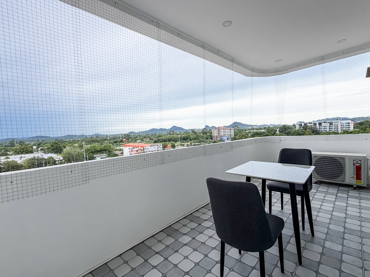picture Grand View Condo Studio for Rent Na Jomtien Beachfront - 10/13