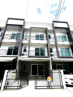 เช่าทาวน์โฮม ม.รามคำแหง 2 : 🏡✨ ให้เช่าทาวน์โฮม 3 ชั้น บ้านกลางเมือง สวนหลวง 3 ห้องนอน 3 ห้องน้ำ 3 ห้องนอน 3 ห้องน้ำ บ้านใหม่ พร้อมเข้าอยู่ | รองรับ EV Charger | 