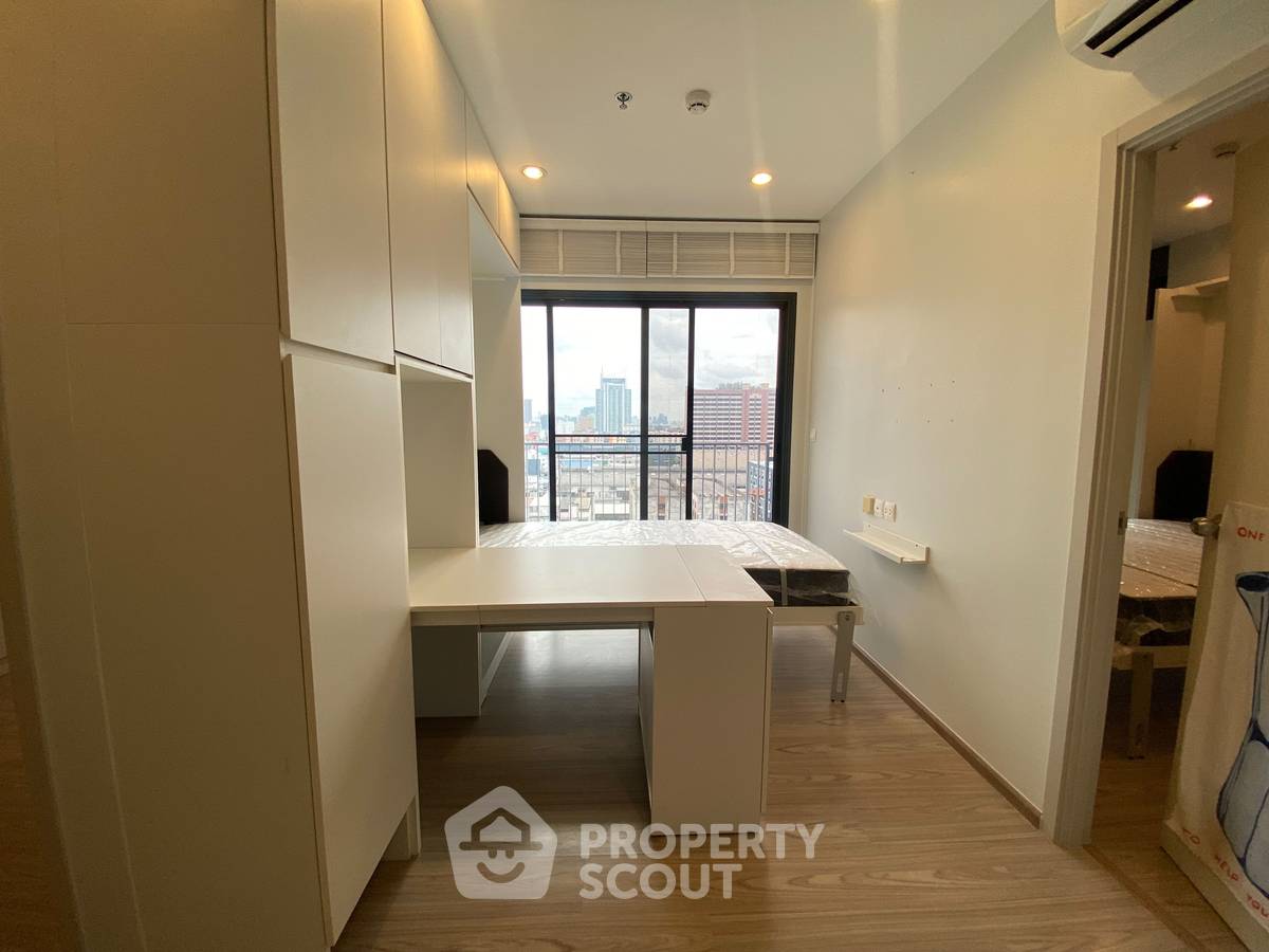 picture 2-BR Condo, The Tree Hua Mak, 11th Floor Near Ramkhamhaeng (ID 3063192) - 1/20