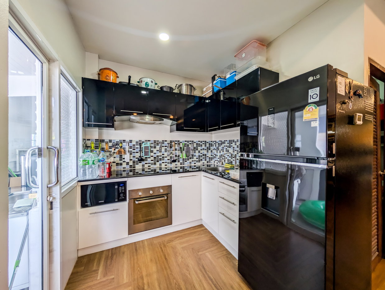 picture Stylish Pool Villa for Sale Chaiyaphruek East Pattaya - 10/21