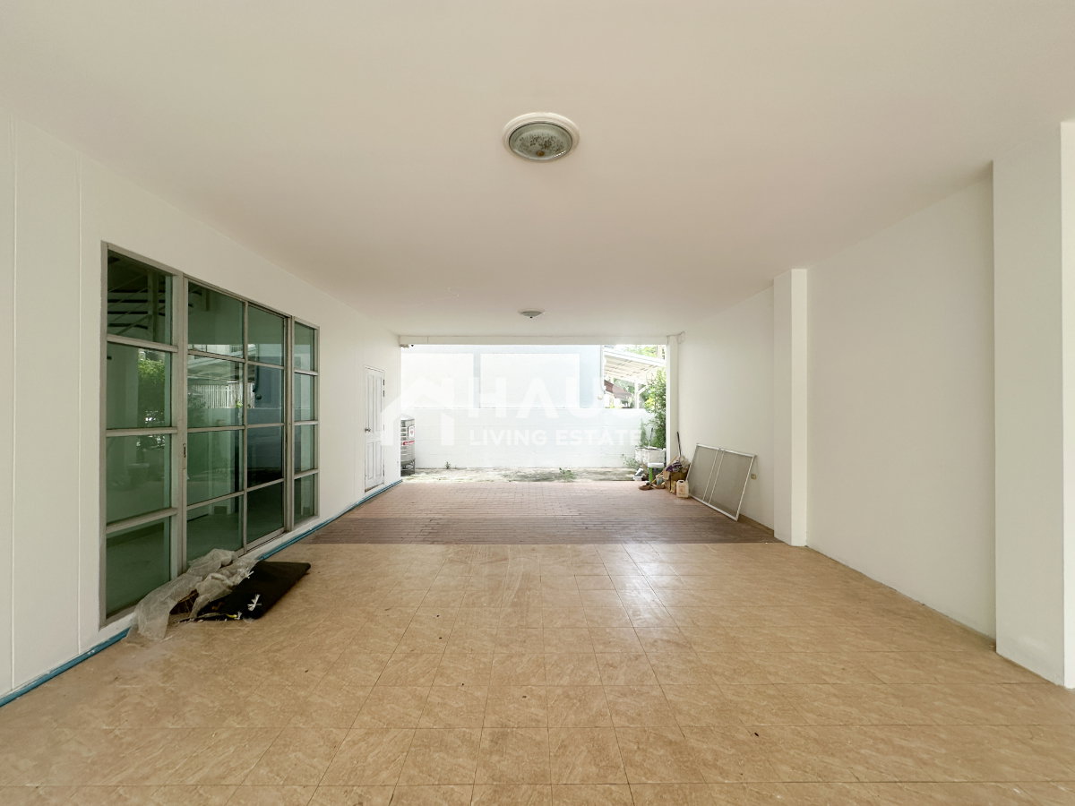 picture Baan Klang Mueang The Paris Ratchavipha / 4 Bedrooms #TPCC069 - 22/30