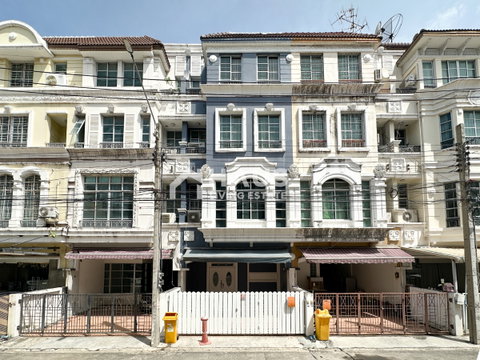 Baan Klang Mueang The Paris Ratchavipha / 4 Bedrooms #TPCC070