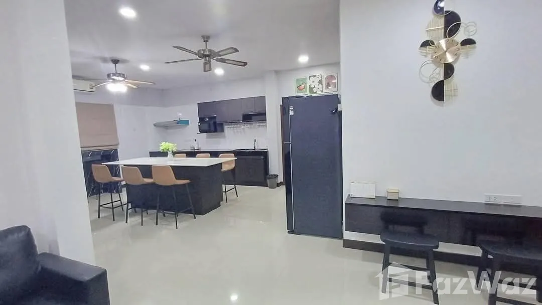 picture Middle House Pool Villa For Rent 2003945 - 6/18