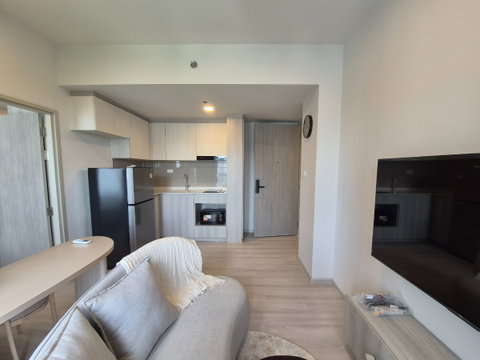 18,000 baht/month 1/1 bed Cobe Ratchada-Rama 9 MRT Thailand Cultural Center