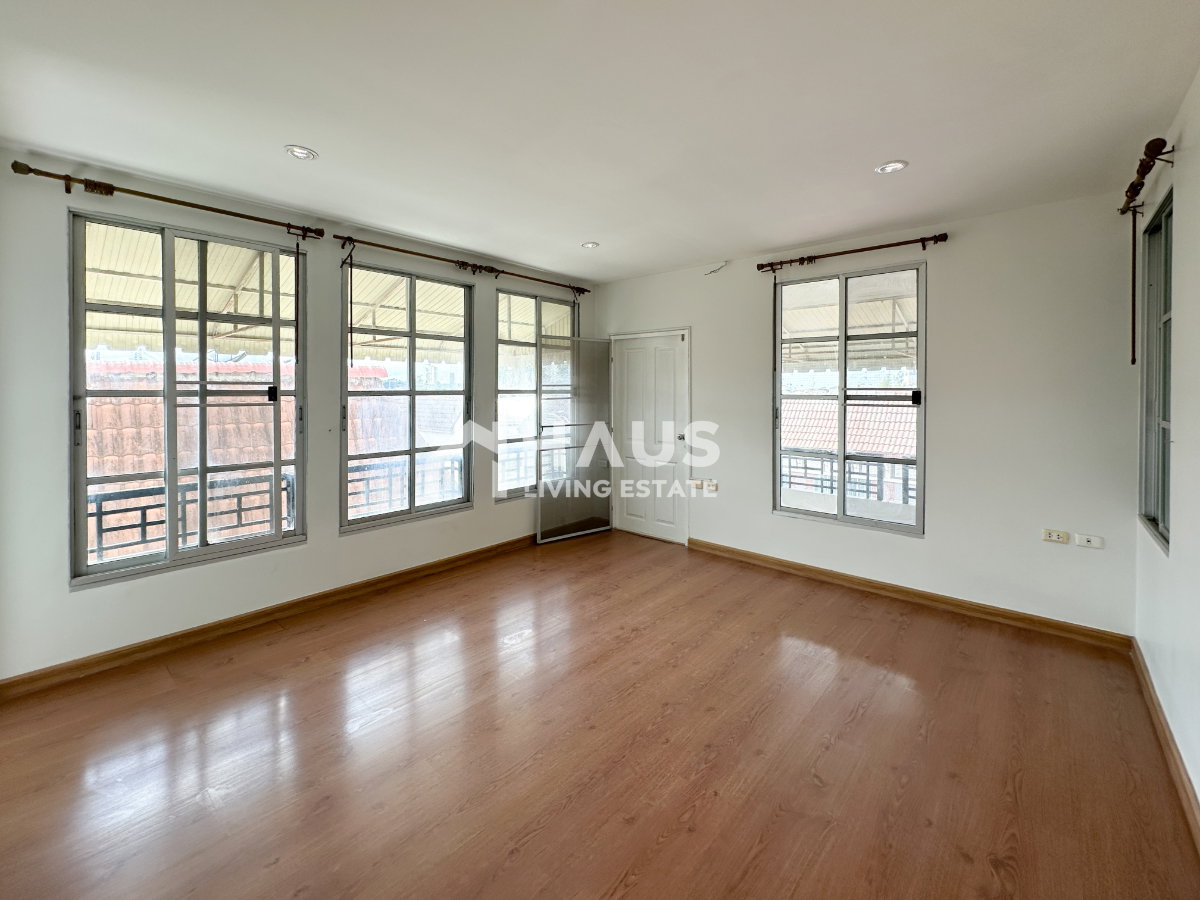 picture Baan Klang Mueang The Paris Ratchavipha / 4 Bedrooms #TPCC069 - 30/30