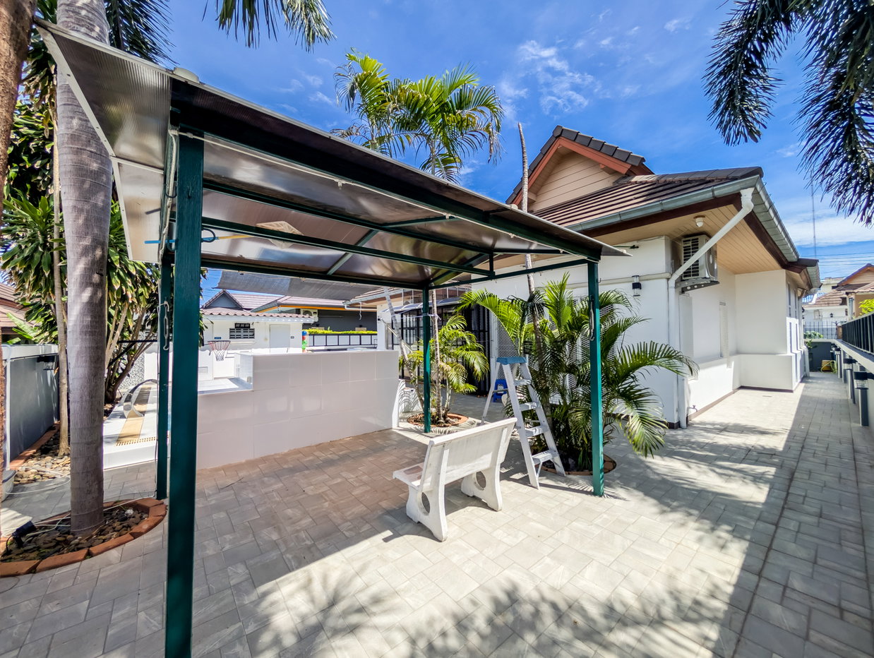 picture Stylish Pool Villa for Sale Chaiyaphruek East Pattaya - 17/21
