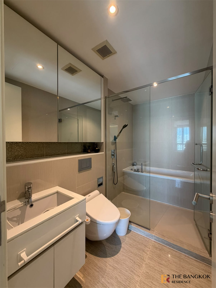 picture H Sukhumvit 43 Location Near Employment, Surrounded by Lifestyles - 4/10